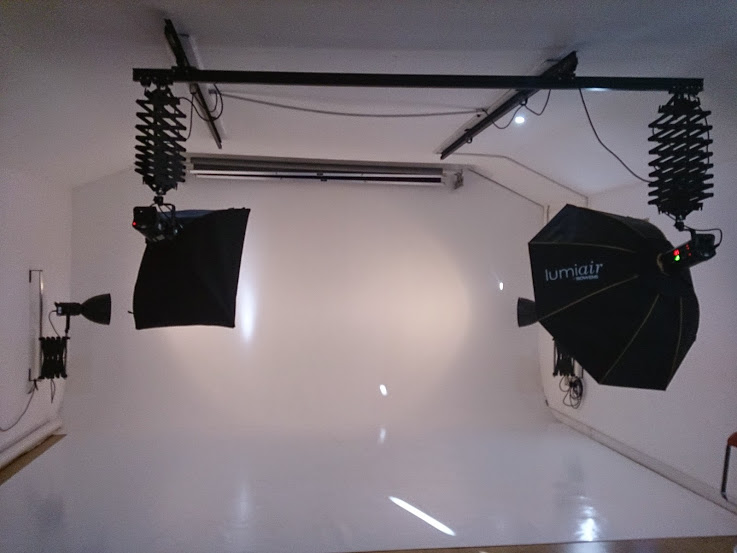 Đèn flash studio chụp hình ảnh sản phẩm quận 2 giá rẻ